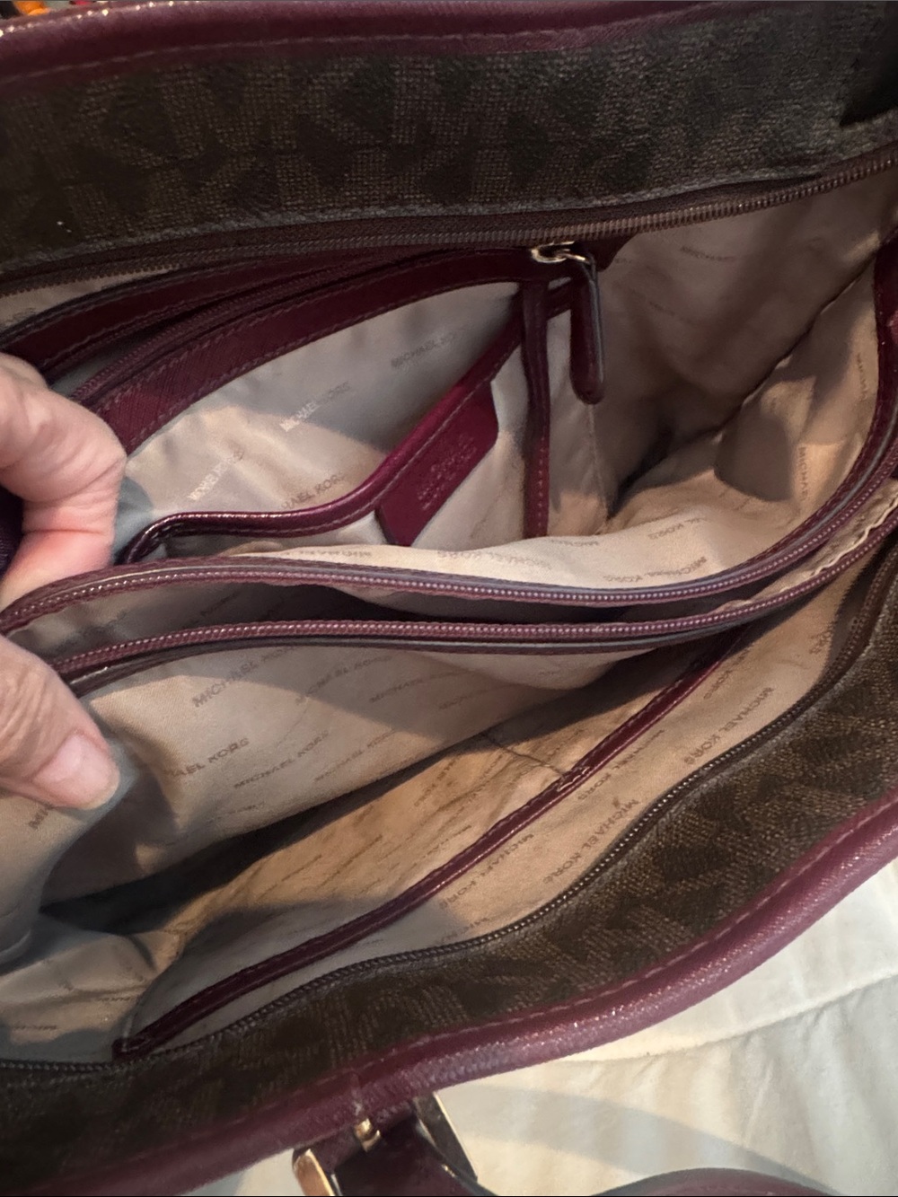 Michael Kors brown jet set medium travel bag with burgundy handles and trim - Picture 12 of 13